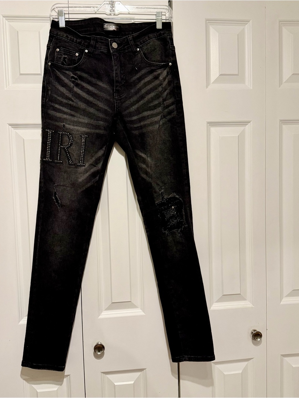 Amiri Crystal Logo Distressed Jeans Size 29 Black